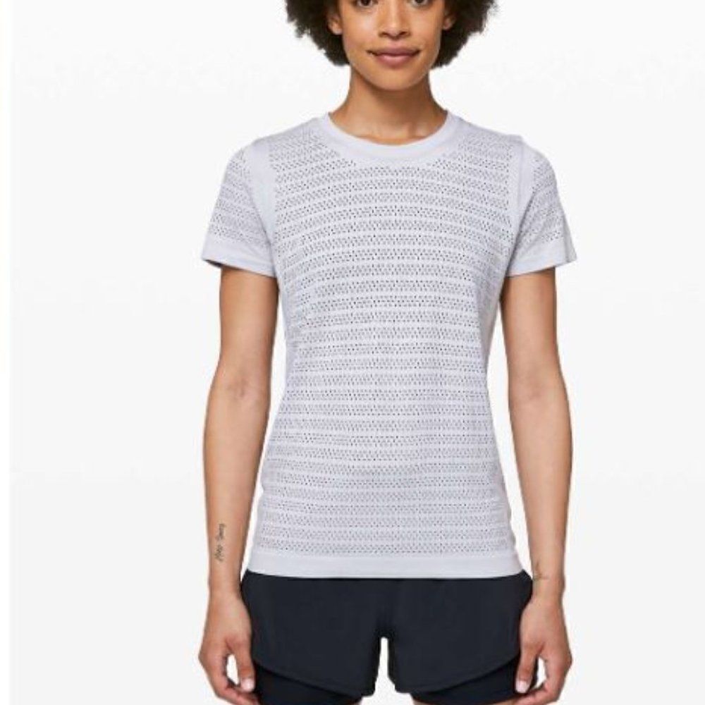 LULULEMON Breeze By Short Sleeve Shirt Light Gray Estimated Size 6